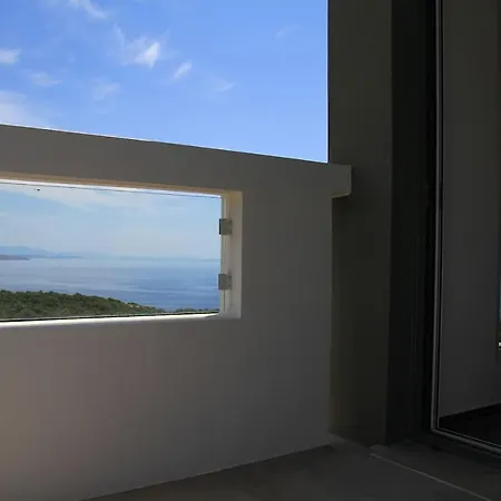Villa Arkoudi. Evgiros